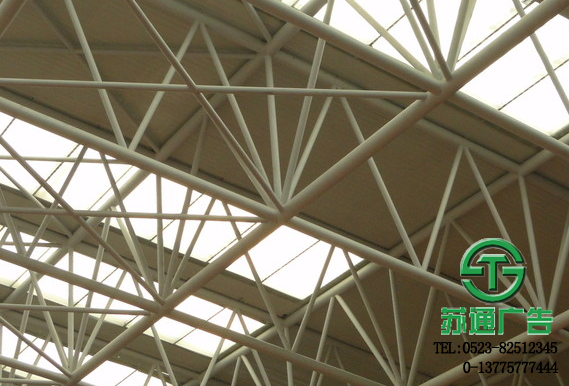 鋼架結(jié)構(gòu)生產(chǎn)廠家  0523-82512345